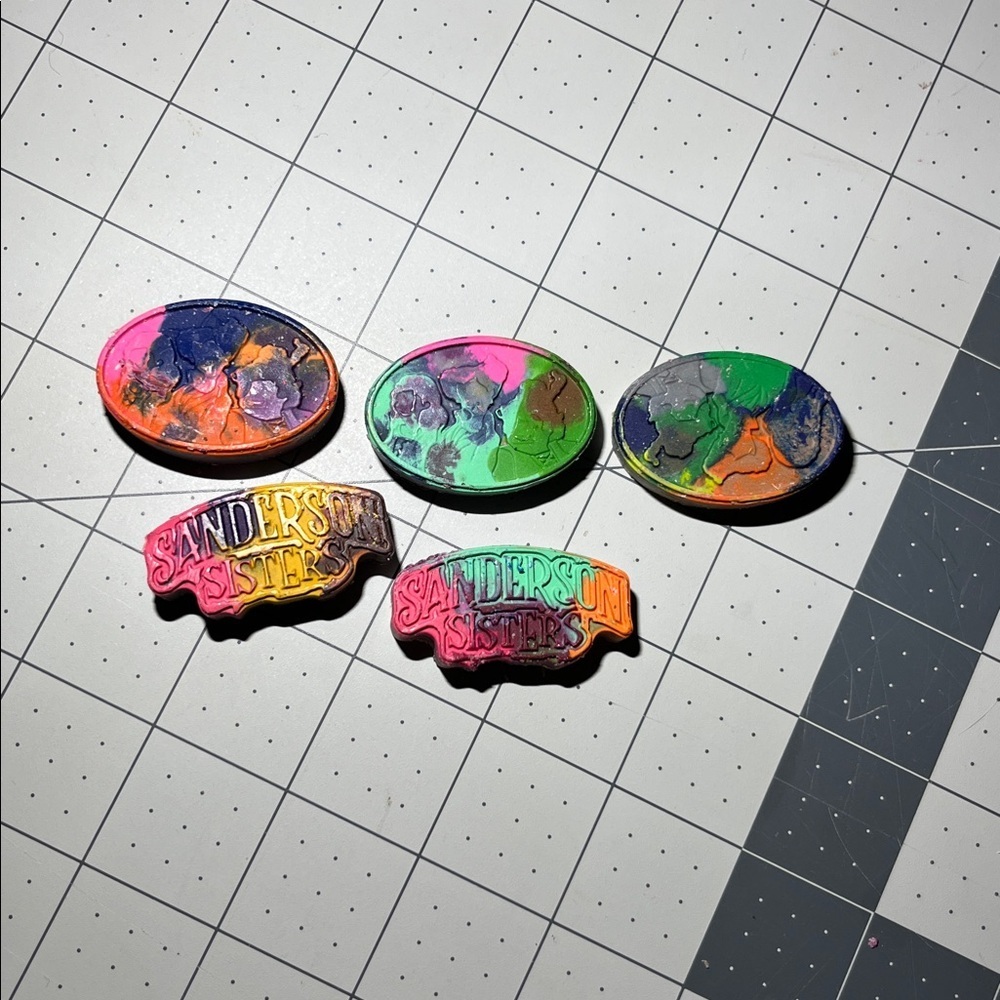 Sanderson Sisters Colorful Craft crayons